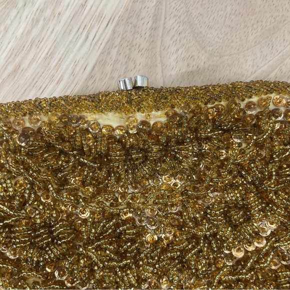 Vintage gold beaded clutch - Picture 6 of 11